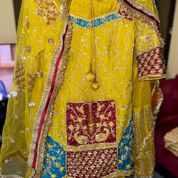 Party sharara suit - Picture 7 of 9